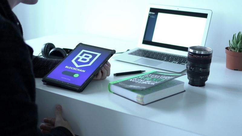 クラウドとオンプレミスを組み合わせたバックアップ設計の基本